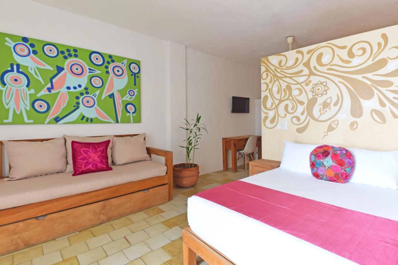 Emperador Vallarta Beachfront Hotel And Suites Пуерто-Вальярта Екстер'єр фото