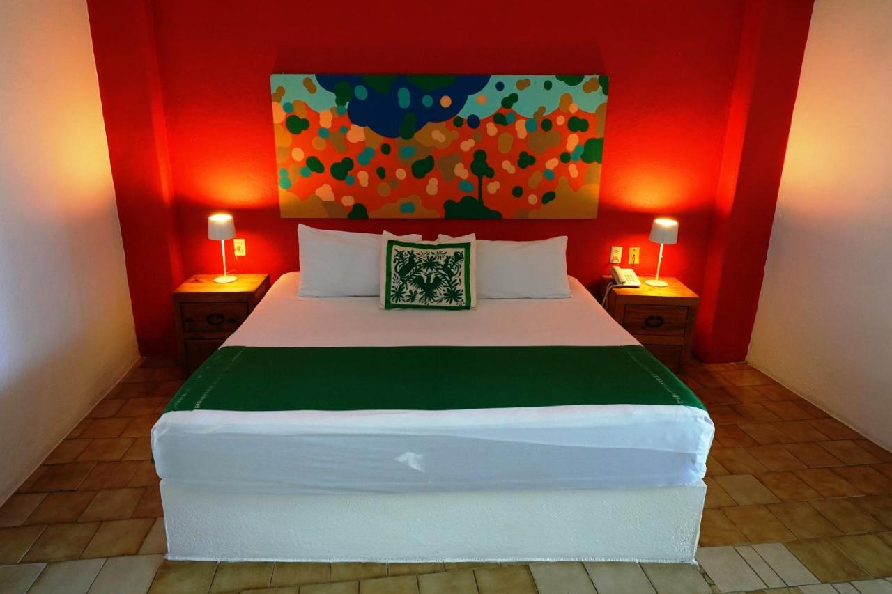 Emperador Vallarta Beachfront Hotel And Suites Пуерто-Вальярта Екстер'єр фото