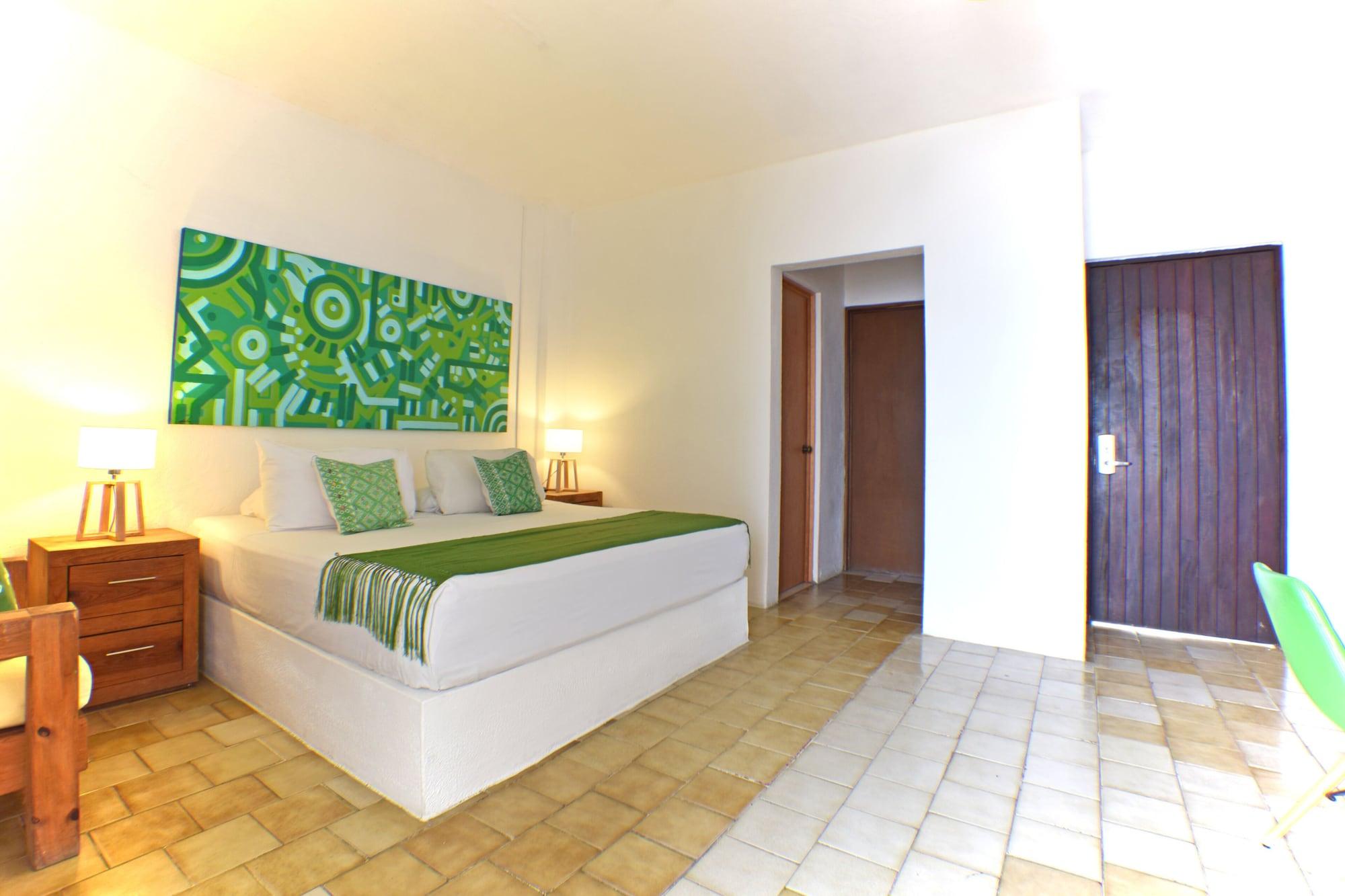 Emperador Vallarta Beachfront Hotel And Suites Пуерто-Вальярта Екстер'єр фото