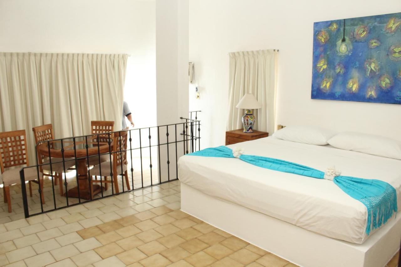 Emperador Vallarta Beachfront Hotel And Suites Пуерто-Вальярта Екстер'єр фото